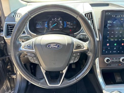 Certified 2021 Ford Edge Titanium image 18