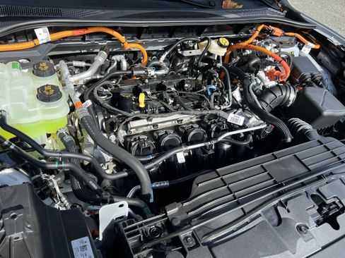 New 2026 Ford Escape SE w/ PHEV Premium Package image 28