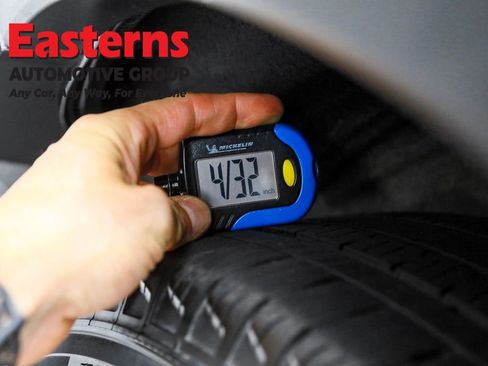 Used 2024 Ford Explorer Limited image 27