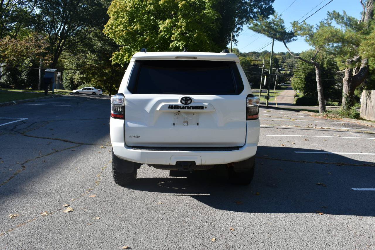 Used 2020 Toyota 4Runner SR5 AWD/4WD image 6