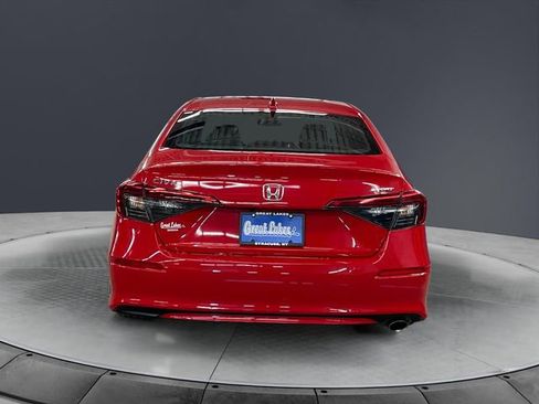 Used 2024 Honda Civic Sport image 4