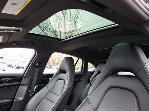 Used 2019 Porsche Panamera 4 image 18