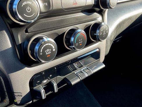 Used 2021 RAM 1500 Big Horn image 28