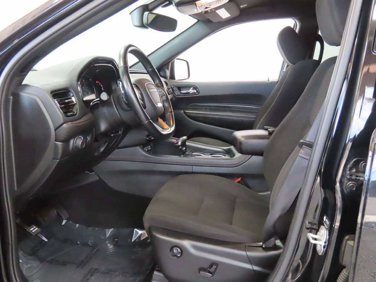 Used 2025 Dodge Durango GT w/ Blacktop Package AWD/4WD image 16