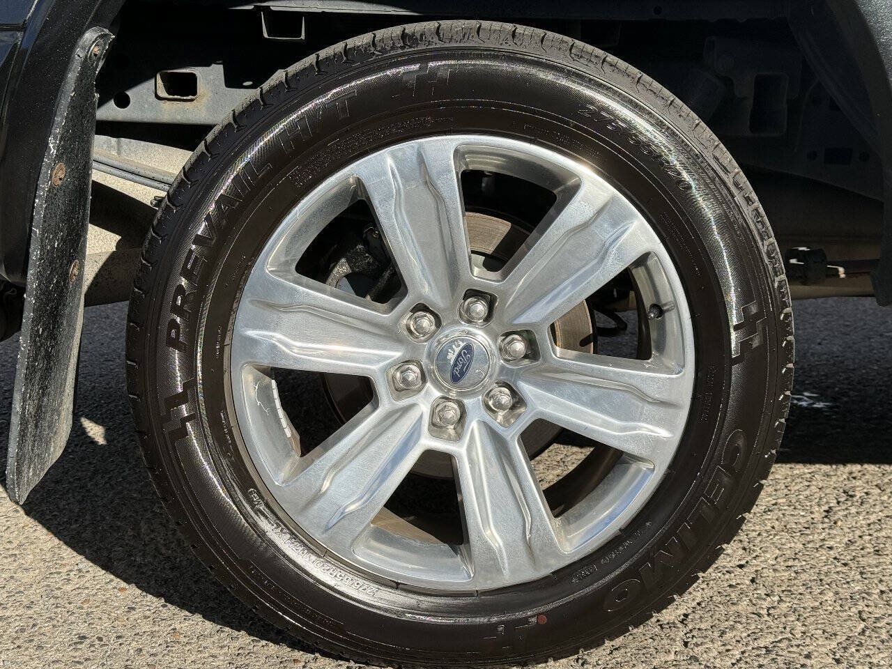 Used 2015 Ford F150 Platinum w/ Technology Package AWD/4WD image 22