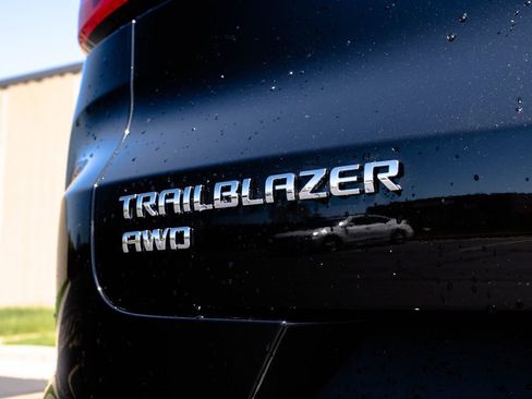 New 2026 Chevrolet TrailBlazer ACTIV AWD/4WD image 12