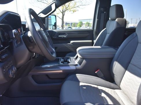 New 2026 Chevrolet Silverado 2500 ZR2 image 20