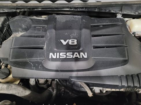 Used 2018 Nissan Titan SL image 30