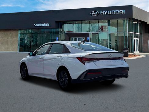 New 2026 Hyundai Elantra Sport image 5