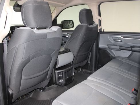 Used 2020 RAM 1500 Big Horn AWD/4WD image 25