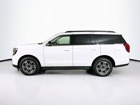 Used 2025 Ford Expedition Active AWD/4WD image 4