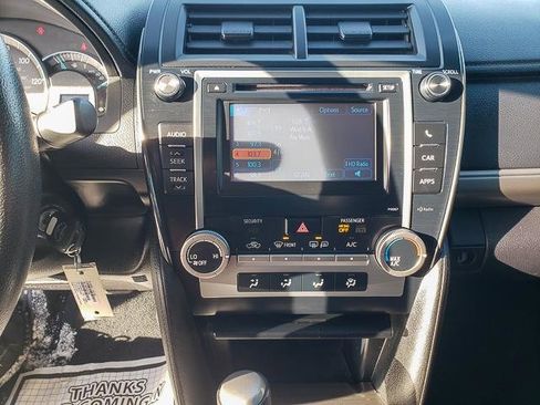 Used 2012 Toyota Camry SE image 15