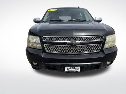 Used 2007 Chevrolet Suburban LTZ w/ LTZ Preferred Equipment Group image 8