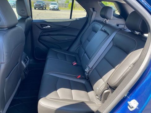 Used 2021 Chevrolet Equinox Premier AWD/4WD image 18