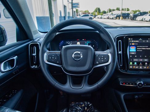 Used 2026 Volvo XC40 B5 Plus AWD/4WD image 21