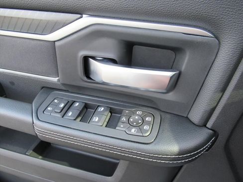 New 2026 RAM 2500 Big Horn image 18