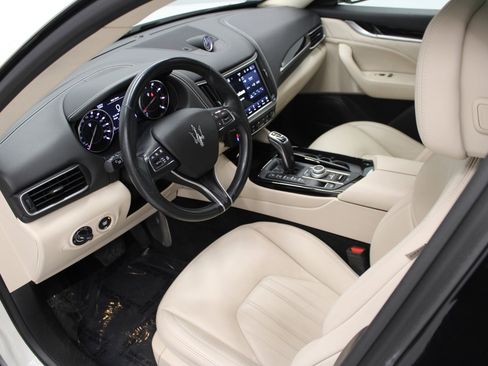 Used 2022 Maserati Levante GT image 15