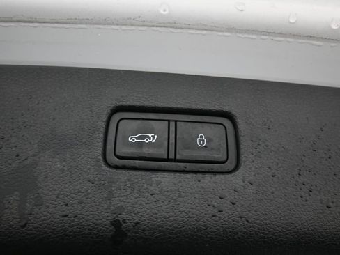 Used 2022 Genesis GV80 2.5T w/ Prestige Package 04 AWD/4WD image 42