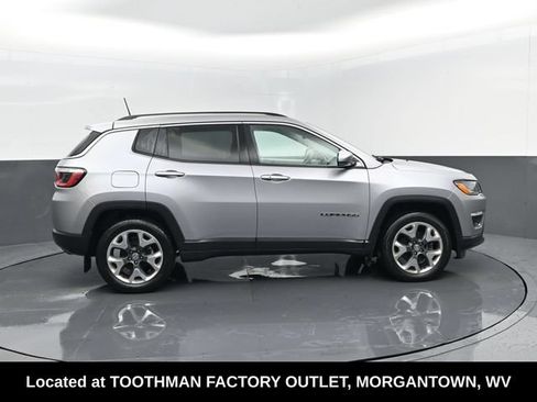 Used 2019 Jeep Compass Limited AWD/4WD image 4