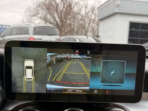 Used 2017 Mercedes-Benz GLC 300 4MATIC image 21