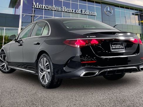 New 2026 Mercedes-Benz E 350 4MATIC Sedan image 3