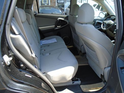 Used 2008 Toyota RAV4 Limited w/ Tow Prep Pkg FWD image 10