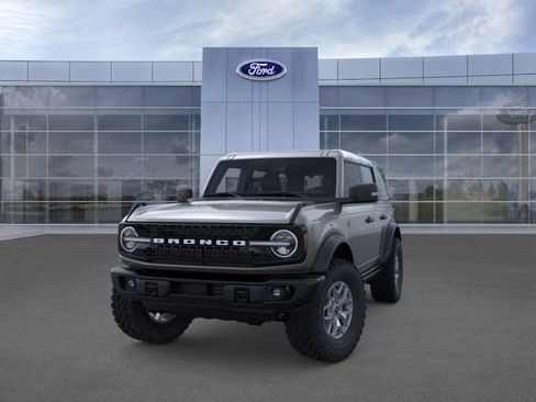 New 2025 Ford Bronco Badlands image 2