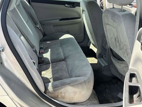 Used 2008 Chevrolet Impala LS FWD image 19