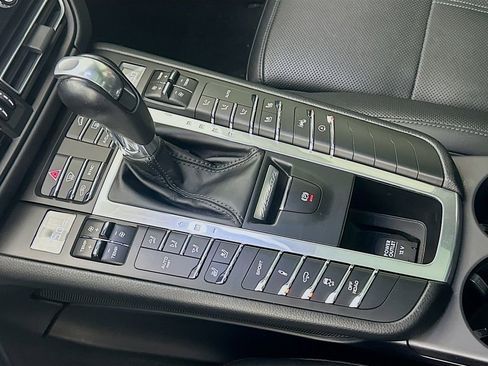 Used 2019 Porsche Macan S image 17