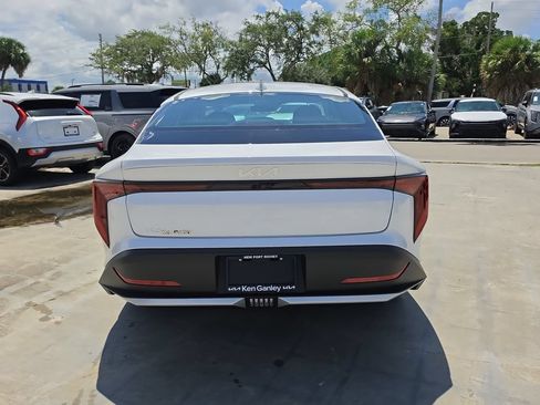 New 2026 Kia K4 FWD image 7