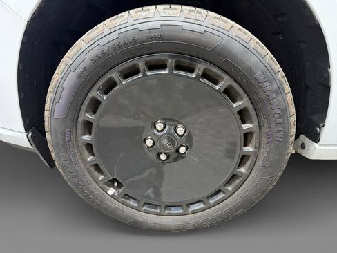Certified 2025 Ford Maverick Lobo AWD/4WD image 9