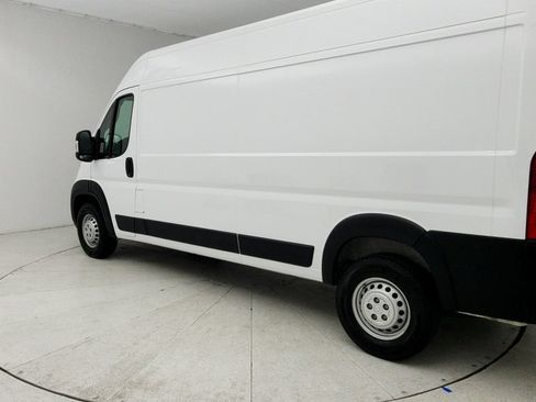 Used 2026 RAM ProMaster 2500 w/ Convenience Group FWD image 6