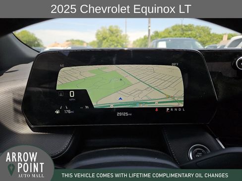 Used 2025 Chevrolet Equinox LT w/ Convenience Package II FWD image 26