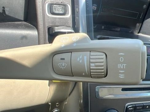 Used 2013 Volvo XC60 T6 AWD/4WD image 13