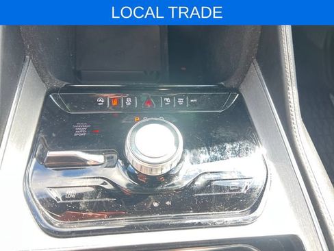 Used 2024 Jeep Wagoneer Series II AWD/4WD image 30