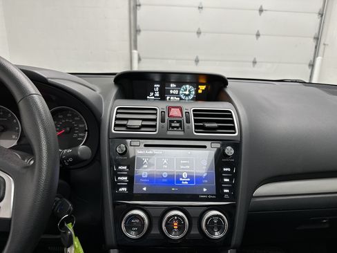 Used 2017 Subaru Forester 2.5i Premium w/ All-Weather Package AWD/4WD image 27
