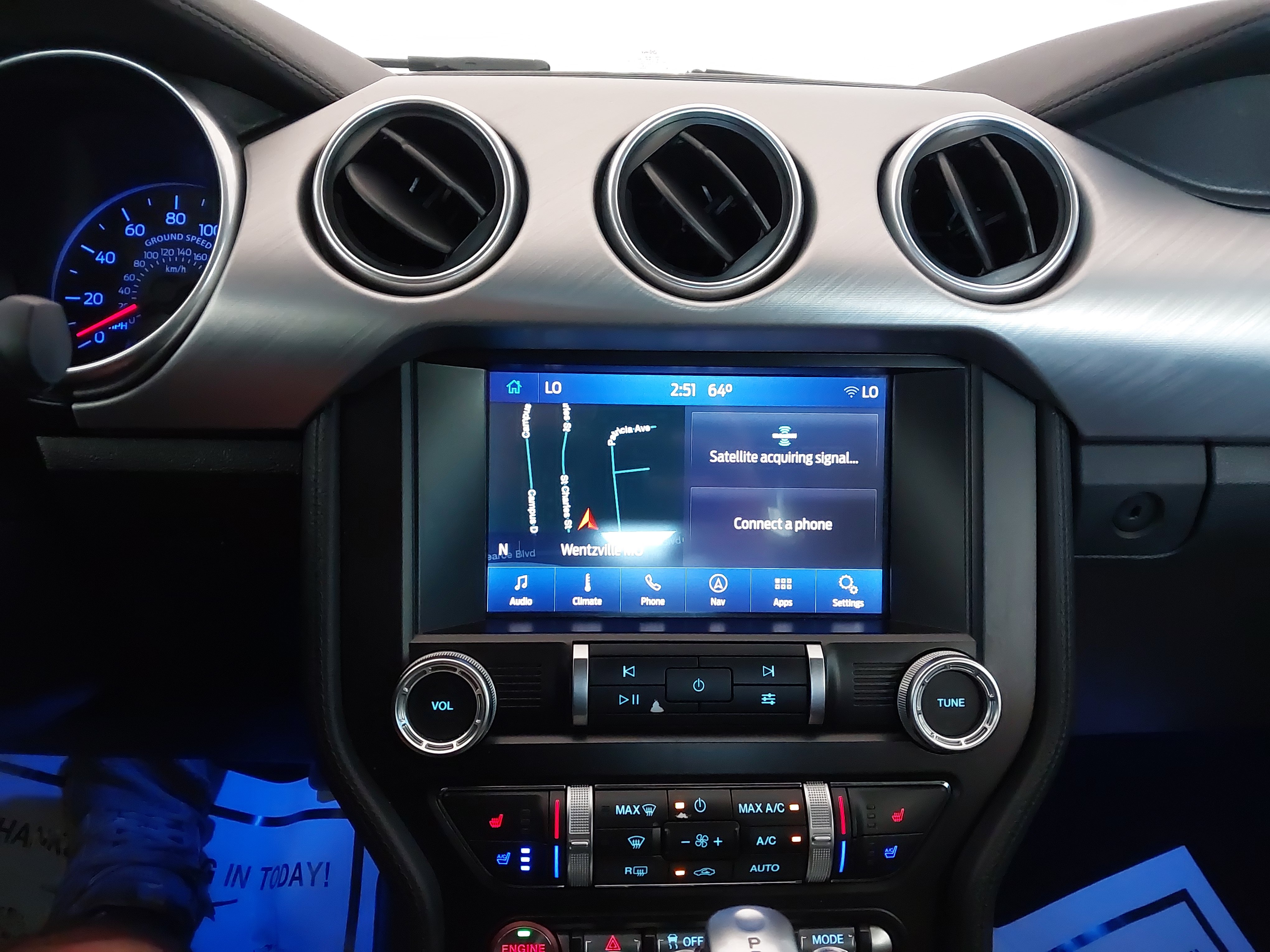 Used 2019 Ford Mustang Premium w/ Black Accent Package RWD image 20