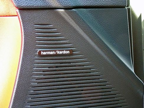 Used 2015 Dodge Challenger SRT Hellcat RWD image 34