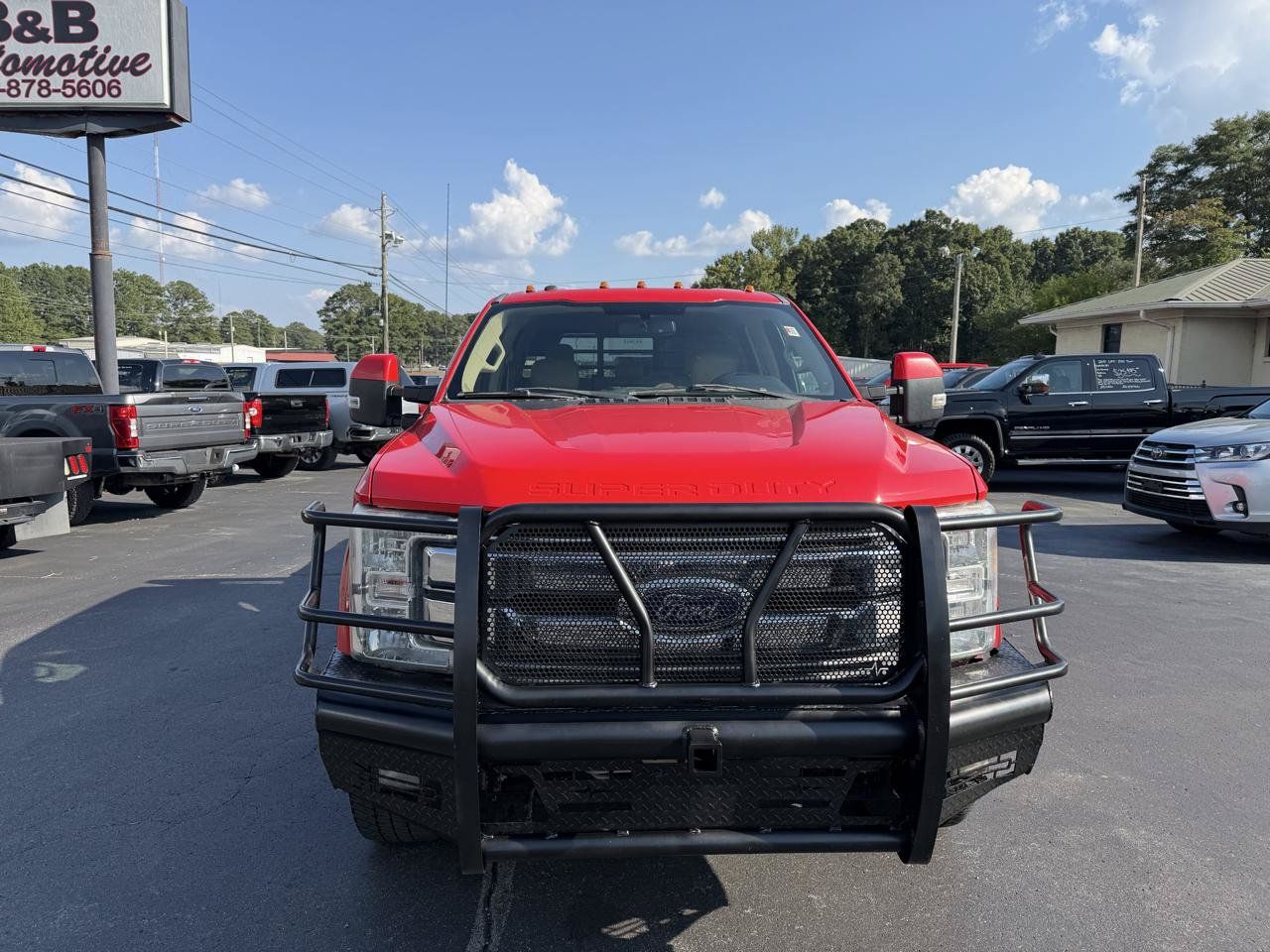Used 2017 Ford F350 Lariat w/ Lariat Value Package AWD/4WD image 2