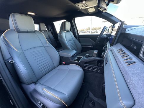 Used 2024 Toyota Tacoma 4x4 Double Cab Hybrid image 11