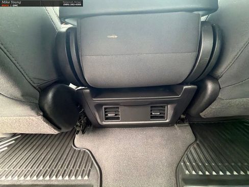 Used 2021 Chevrolet Silverado 2500 Custom w/ Custom Value Package AWD/4WD image 20