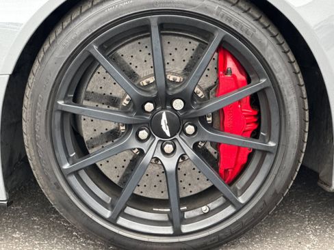 Used 2015 Aston Martin V12 Vantage S image 4