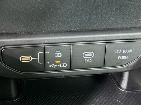 Used 2025 Kia K4 FWD image 26