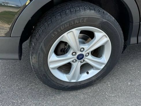 Used 2014 Ford Escape SE w/ Equipment Group 201A AWD/4WD image 37