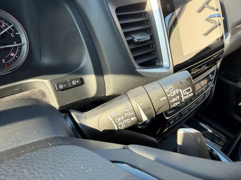 Used 2017 Honda Pilot Elite image 23