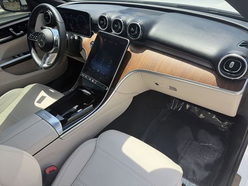 Used 2024 Mercedes-Benz C 300 Sedan image 30