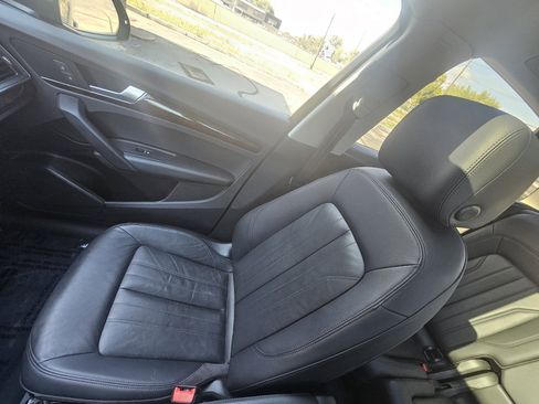 Used 2018 Audi Q5 2.0T Premium Plus w/ Premium Plus Package image 36