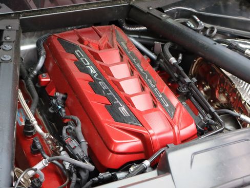 Used 2025 Chevrolet Corvette E-Ray w/ Stealth Interior Trim Package AWD/4WD image 31