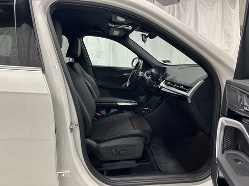 Used 2025 BMW X1 xDrive28i image 51