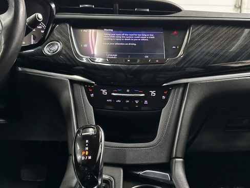 Used 2020 Cadillac XT6 Premium Luxury image 23